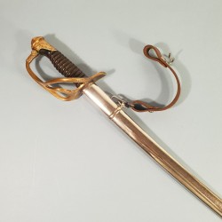 SABRE MODELE 1822 - 1899 POUR OFFICIERS D'ARTILLERIE MANUFACTURE NON MARQUEE AVEC SUSPENTE